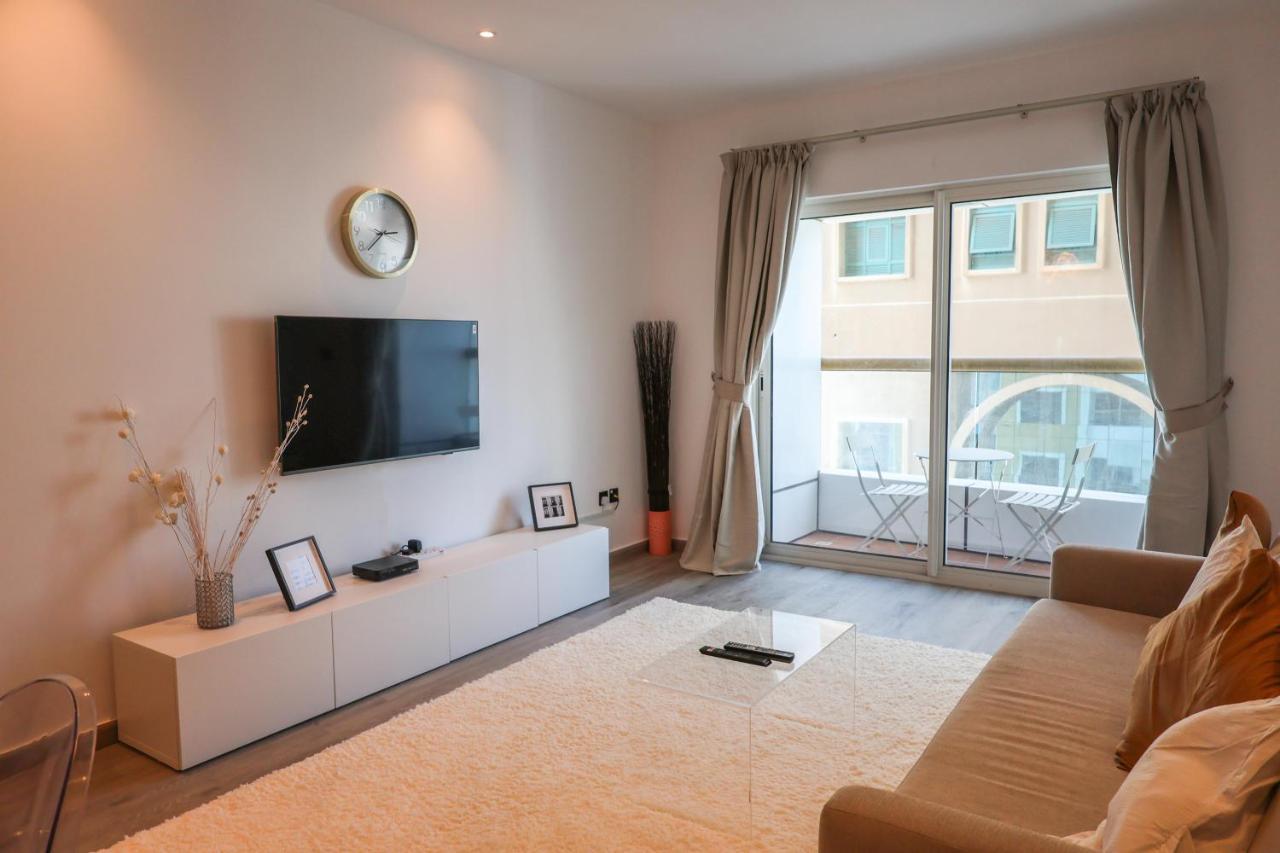 Deluxe 1 Bedroom Apartment - Elite Residence Dubai Marina - Sea View ภายนอก รูปภาพ