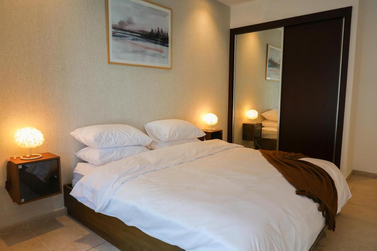 Deluxe 1 Bedroom Apartment - Elite Residence Dubai Marina - Sea View ภายนอก รูปภาพ
